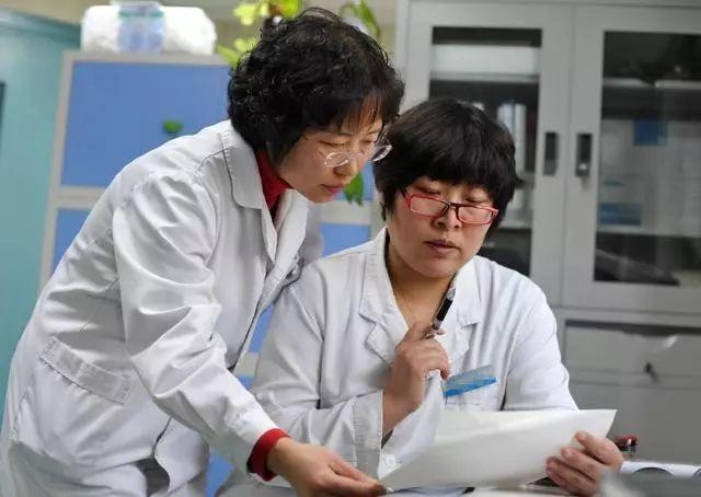 黑胡椒炸猪排的做法_黑胡椒炸猪排怎么做_zeychou的菜谱:IM电竞官网(图4) IM电竞官网